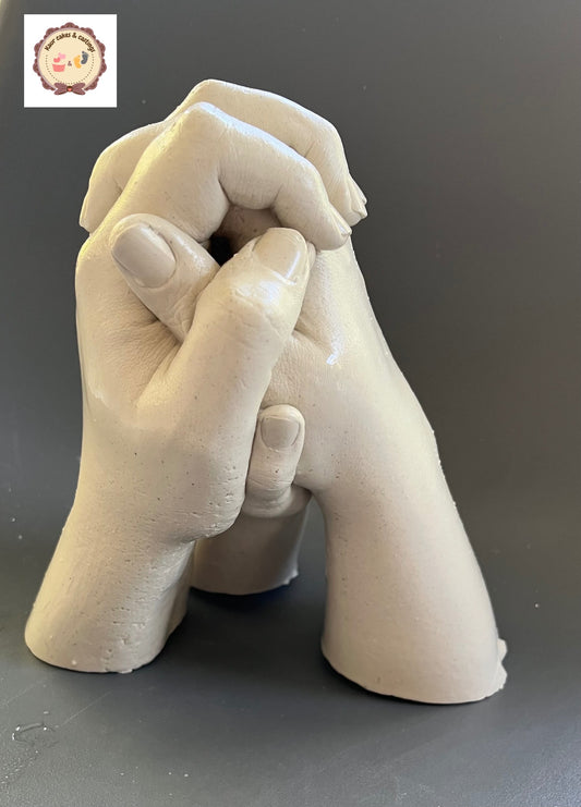 Baby Castings, Paw Castings, Belly Casting, Hand and feet castings, Bereavement Castings, Family Casting, Group Casting, Wedding castings, Cakes, cupcakes